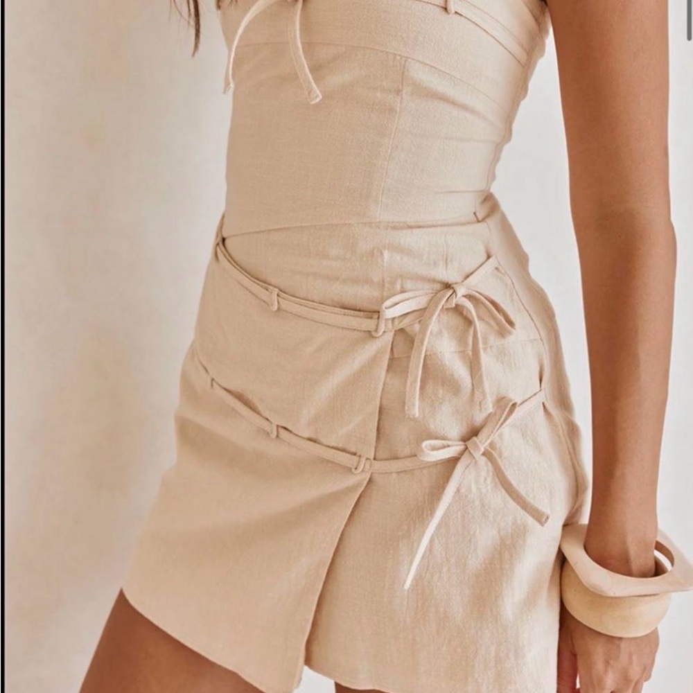 🆕 NWT! SABO Bandera strapless mini dress in beige - Picture 3 of 9